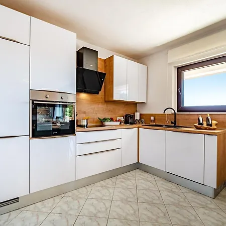 Kadena - Luxury Seaside With Private Heated Pool Villa *