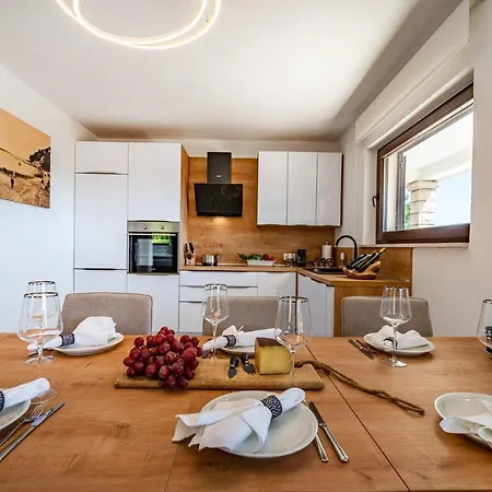 Villa Kadena - Luxury Seaside With Private Heated Pool
