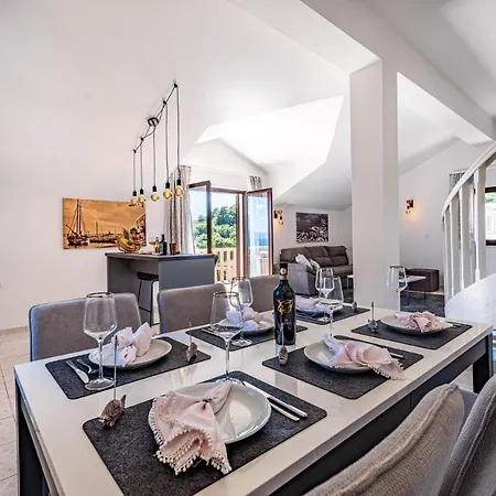 Kadena - Luxury Seaside With Private Heated Pool * Selca (Brac)