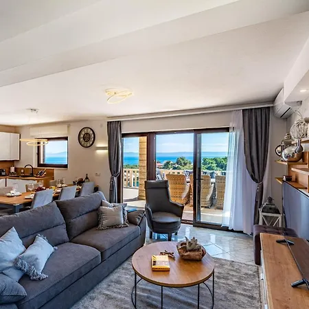 Kadena - Luxury Seaside With Private Heated Pool Willa
