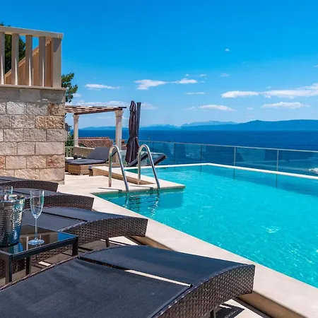 Kadena - Luxury Seaside With Private Heated Pool Willa Selca (Brac)