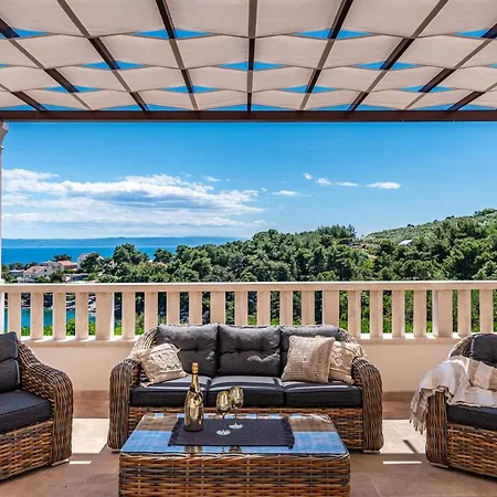 Villa Kadena - Luxury Seaside With Private Heated Pool *