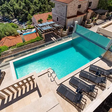 Kadena - Luxury Seaside With Private Heated Pool *