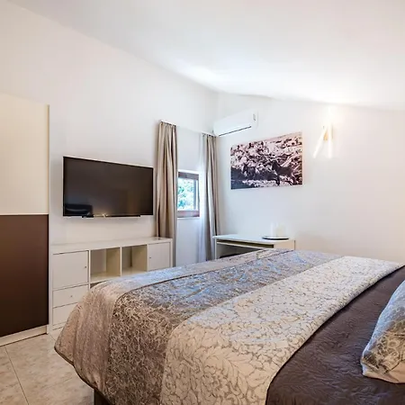 Kadena - Luxury Seaside With Private Heated Pool *