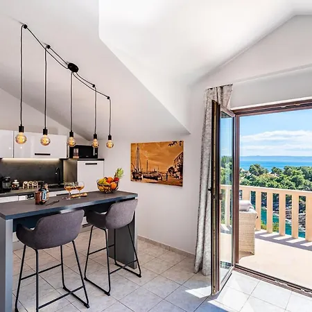 Kadena - Luxury Seaside With Private Heated Pool Villa Selca (Brac)