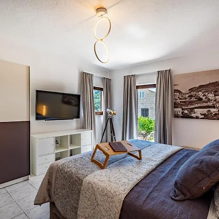 Kadena - Luxury Seaside With Private Heated Pool *