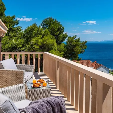 Kadena - Luxury Seaside With Private Heated Pool Villa